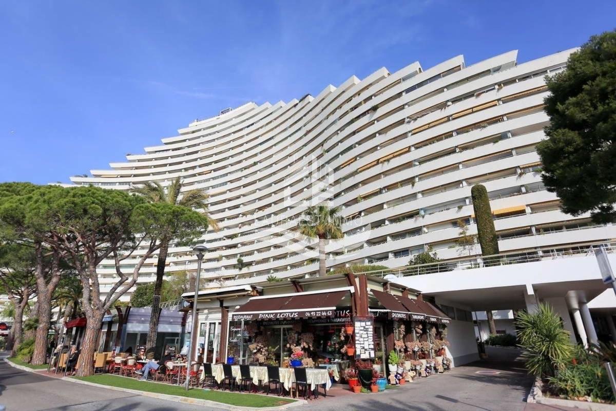 Superbe Appartement Front De Mer Villeneuve-Loubet Exterior foto