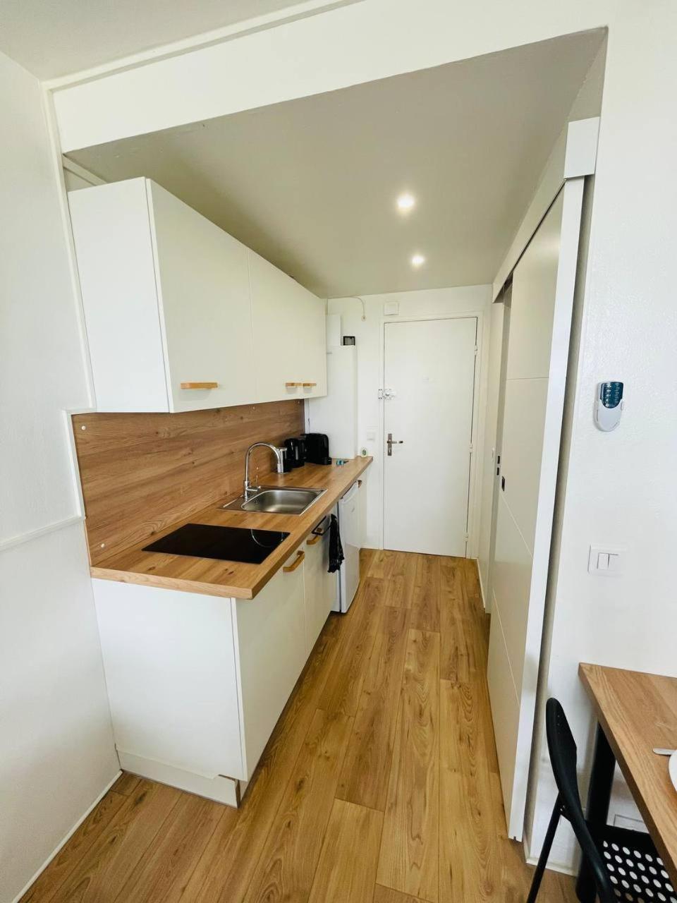 Superbe Appartement Front De Mer Villeneuve-Loubet Exterior foto